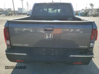 2020 Honda Ridgeline RTL-E with VIN 5FPYK3F76LB010841, listed as a Copart auction lot 67267635 with 53,055 mi miles and Salvage title. Bid and sale history available at DreamBid. Image 6.