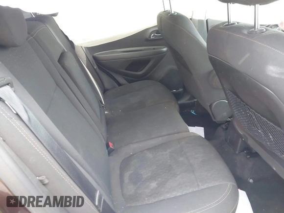 2020 Chevrolet Trax LS with VIN KL7CJNSB7LB349426, listed as a IAAI auction lot 41616917 with 39,032 mi miles. Bid and sale history available at carsss.com. Image 8.