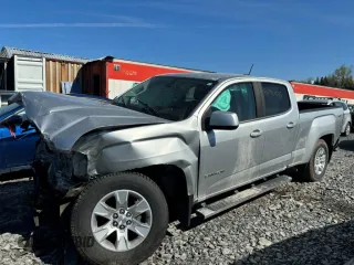 2017 GMC Canyon 4WD SLE z VIN 1GTG6CEN4H1192497, wystawiony jako Copart lot #50968085 z przebiegiem Nie podano mil oraz Szkoda całkowita • Salvage title. Historia ofert i sprzedaży dostępna na DreamBid. Obrazek 1.