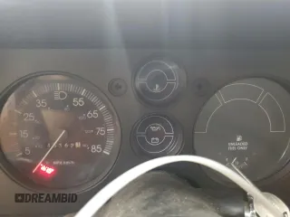 1987 Chevrolet Cavalier с VIN 1G1JC511XH7154372, выставлен на аукционе Copart как лот 62254405 с пробегом 433 621 миль миль и Списание • Salvage title. История ставок и продаж доступна на DreamBid. Изображение 9.