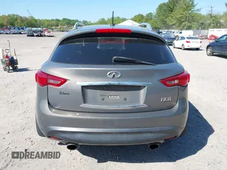 2011 Infiniti FX35 with VIN JN8AS1MW0BM141914, listed as a IAAI auction lot 42151160 with 211,708 mi miles. Bid and sale history available at carsss.com. Image 16.