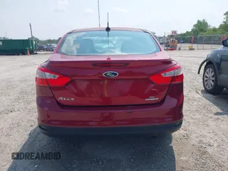 2013 Ford Focus SE z VIN 1FADP3F27DL350923, wystawiony jako IAAI lot #42405976 z przebiegiem 126 730 mil mil oraz . Historia ofert i sprzedaży dostępna na DreamBid. Obrazek 16.