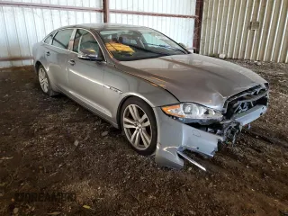 2012 Jaguar XJ XJL with VIN SAJWA2GB6CLV27068, listed as a Copart auction lot 80392293 with 88,636 mi miles and Salvage title. Bid and sale history available at DreamBid. Image 4.