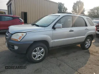 2006 Kia Sportage LX z VIN KNDJF723867288014, wystawiony jako Copart lot #58474885 z przebiegiem 176 218 mil mil oraz Szkoda całkowita • Salvage title. Historia ofert i sprzedaży dostępna na DreamBid. Obrazek 1.