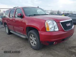 2013 GMC Yukon XL SLT z VIN 1GKS2KE7XDR320307, wystawiony jako IAAI lot #42106978 z przebiegiem 177 505 mil mil oraz . Historia ofert i sprzedaży dostępna na DreamBid. Obrazek 1.