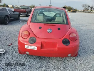 1999 Volkswagen Beetle GLS z VIN 3VWCA21C6XM459729, wystawiony jako Copart lot #88636985 z przebiegiem 63 666 mil mil oraz Czysty tytuł • Clean title. Historia ofert i sprzedaży dostępna na DreamBid. Obrazek 6.