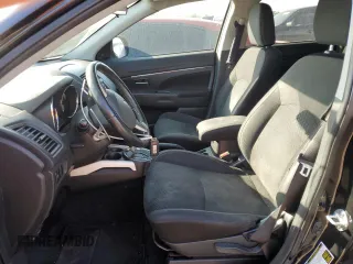 2014 Mitsubishi Outlander SE z VIN 4A4AP4AU0EE008997, wystawiony jako Copart lot #52527595 z przebiegiem 197 914 mil mil oraz Czysty tytuł • Clean title. Historia ofert i sprzedaży dostępna na DreamBid. Obrazek 7.