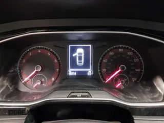 2021 Volkswagen Jetta S z VIN 3VWC57BU8MM102850, wystawiony jako IAAI lot #41856714 z przebiegiem 40 754 mil mil oraz . Historia ofert i sprzedaży dostępna na DreamBid. Obrazek 7.