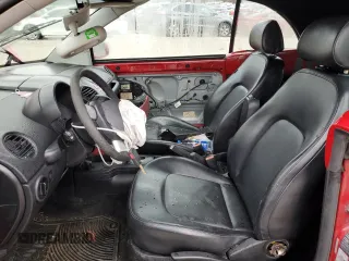 2006 Volkswagen Beetle z VIN 3VWRF31Y06M321471, wystawiony jako Copart lot #84939994 z przebiegiem 206 104 mil mil oraz Szkoda całkowita • Salvage title. Historia ofert i sprzedaży dostępna na DreamBid. Obrazek 7.