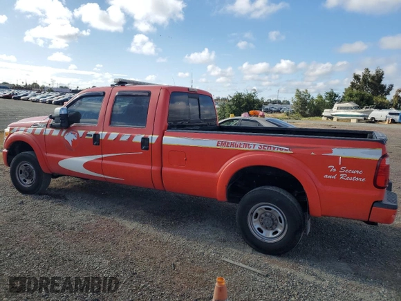 2015 Ford F-350 Platinum z VIN 1FT8W3BT5FEB63717, wystawiony jako Copart lot #56717175 z przebiegiem 291 430 mil mil oraz Tytuł czysty. Historia ofert i sprzedaży dostępna na DreamBid. Obrazek 2.