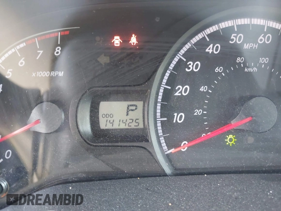 2013 Toyota Sienna LE AAS with VIN 5TDKK3DC6DS371126, listed as a IAAI auction lot 42006353 with 141,425 mi miles. Bid and sale history available at carsss.com. Image 15.