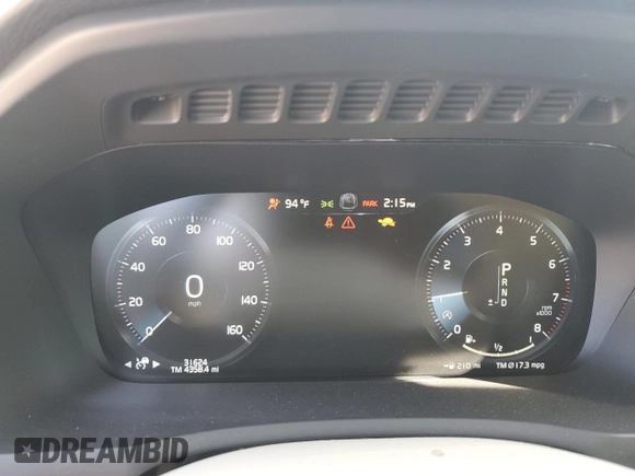 2022 Volvo XC90 Momentum with VIN YV4102CK4N1845770, listed as a Copart auction lot 76307074 with 31,624 mi miles and Salvage Title. Bid and sale history available at DreamBid. Image 9.