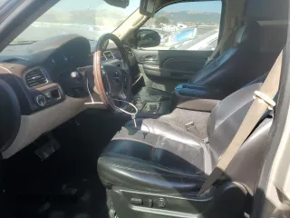 2007 GMC Yukon Denali z VIN 1GKFK63847J206777, wystawiony jako Copart lot #58755735 z przebiegiem 176 237 mil mil oraz Szkoda całkowita • Salvage title. Historia ofert i sprzedaży dostępna na DreamBid. Obrazek 7.