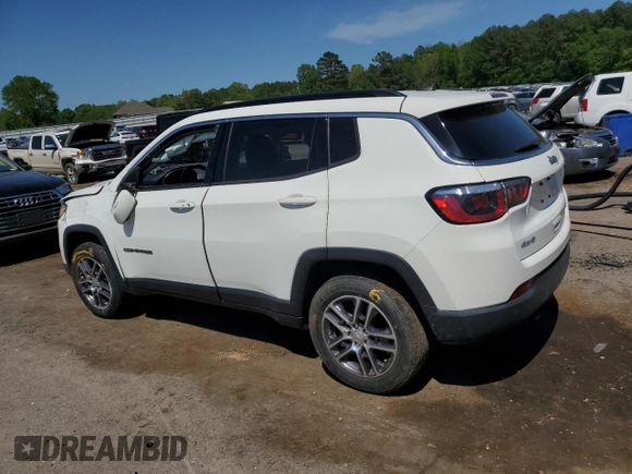 2020 Jeep Compass Latitude with VIN 3C4NJDBB0LT228984, listed as a Copart auction lot 53092445 with 24,624 mi miles and Salvage title. Bid and sale history available at DreamBid. Image 2.