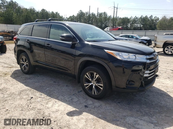 2017 Toyota Highlander LE with VIN 5TDBZRFH1HS454380, listed as a Copart auction lot 49449085 with 151,807 mi miles and Salvage title. Bid and sale history available at DreamBid. Image 4.