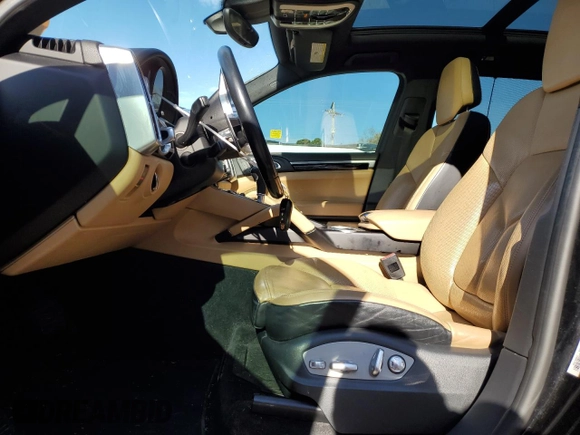 2017 Porsche Cayenne with VIN WP1AA2A28HKA87982, listed as a Copart auction lot 88981545 with 114,759 mi miles and Salvage title. Bid and sale history available at DreamBid. Image 7.