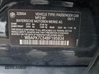2011 BMW 3 Series 328i xDrive z VIN WBAPK7C54BF195834, wystawiony jako Copart lot #51740295 z przebiegiem 146 972 mil mil oraz Szkoda całkowita • Salvage title. Historia ofert i sprzedaży dostępna na DreamBid. Obrazek 14.