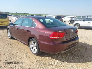 2013 Volkswagen Passat SE с VIN 1VWBN7A31DC127398, выставлен на аукционе IAAI как лот 42035829 с пробегом 103 974 миль миль и . История ставок и продаж доступна на DreamBid. Изображение 3.