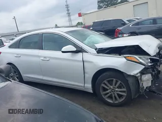 2015 Hyundai Sonata SE z VIN 5NPE24AF2FH008428, wystawiony jako IAAI lot #42106229 z przebiegiem 160 768 mil mil oraz . Historia ofert i sprzedaży dostępna na DreamBid. Obrazek 13.