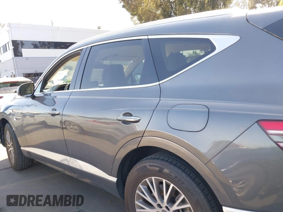 2021 Genesis GV80 with VIN KMUHB4SB8MU060882, listed as a IAAI auction lot 42011746 with Not Provided miles and . Bid and sale history available at DreamBid. Image 14.