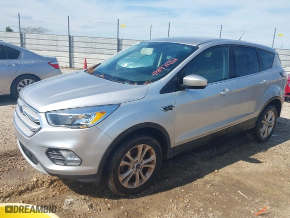 2017 Ford Escape SE with VIN 1FMCU0GD0HUB35831, listed as a IAAI auction lot 41897132 with 213,117 mi miles. Bid and sale history available at carsss.com. Image 17.