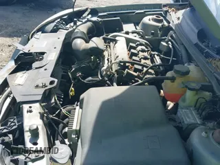 2008 Chevrolet Malibu Classic LS 1FL z VIN 1G1ZS58F48F102247, wystawiony jako IAAI lot #42222087 z przebiegiem 212 085 mil mil oraz . Historia ofert i sprzedaży dostępna na DreamBid. Obrazek 19.