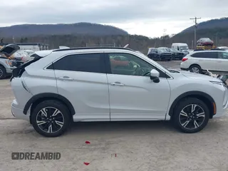 2024 Mitsubishi Eclipse Cross SE with VIN JA4ATWAA7RZ000716, listed as a IAAI auction lot 41221220 with 903 mi miles and . Bid and sale history available at DreamBid. Image 14.