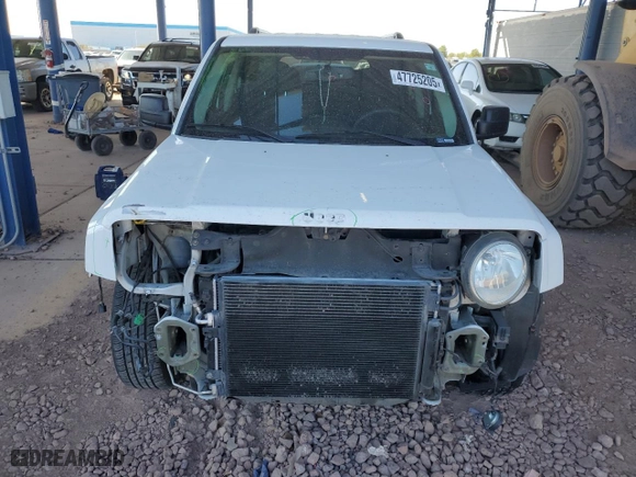 2015 Jeep Patriot Altitude Edition with VIN 1C4NJPBA1FD247255, listed as a Copart auction lot 47725205 with 165,804 mi miles and Salvage Title. Bid and sale history available at carsss.com. Image 5.
