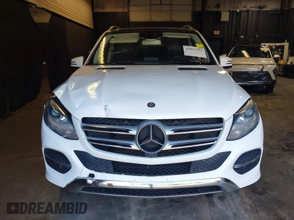 2017 Mercedes-Benz GLE 350 z VIN 4JGDA5HB2HA913359, wystawiony jako IAAI lot #42017821 z przebiegiem 81 885 mil mil oraz . Historia ofert i sprzedaży dostępna na DreamBid. Obrazek 12.