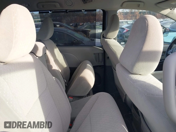 2020 Toyota Sienna LE Auto Access Seat with VIN 5TDKZ3DC4LS050616, listed as a IAAI auction lot 41412876 with 91,525 mi miles. Bid and sale history available at carsss.com. Image 8.