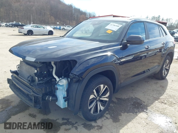 2024 Volkswagen Atlas SE z VIN 1V2LE2CA7RC230983, wystawiony jako IAAI lot #41786500 z przebiegiem 34 241 mil mil oraz . Historia ofert i sprzedaży dostępna na DreamBid. Obrazek 20.