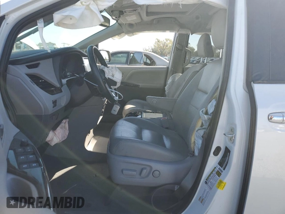 2020 Toyota Sienna XLE with VIN 5TDDZ3DC8LS244302, listed as a Copart auction lot 47581475 with 72,956 mi miles and Non Repairable. Bid and sale history available at carsss.com. Image 7.