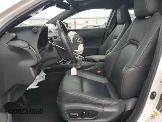 2019 Lexus UX 200 z VIN JTHY3JBH5K2011827, wystawiony jako Copart lot #60701205 z przebiegiem 55 736 mil mil oraz Szkoda całkowita • Salvage title. Historia ofert i sprzedaży dostępna na DreamBid. Obrazek 7.