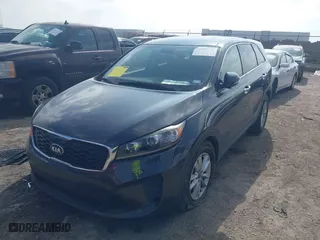 2019 Kia Sorento LX V6 with VIN 5XYPG4A53KG484271, listed as a IAAI auction lot 41483271 with NaN miles. Bid and sale history available at carsss.com. Image 17.
