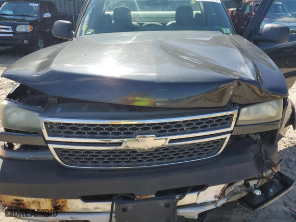 2005 Chevrolet Silverado 2500HD with VIN 1GCHK24U85E181087, listed as a Copart auction lot 61059814 with 0 mi miles and Salvage Title. Bid and sale history available at carsss.com. Image 11.