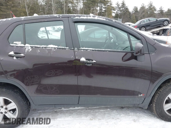 2022 Chevrolet Trax LS with VIN KL7CJNSM1NB504895, listed as a IAAI auction lot 41526126 with 66,154 mi miles. Bid and sale history available at carsss.com. Image 13.