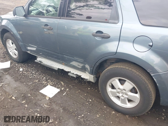 2010 Ford Escape XLT с VIN 1FMCU9DG4AKD05189, выставлен на аукционе IAAI как лот 42507467 с пробегом 83 819 миль миль и . История ставок и продаж доступна на DreamBid. Изображение 6.