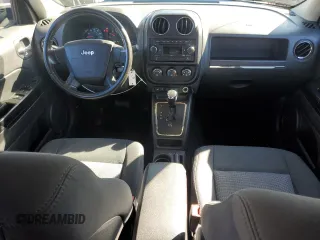 2010 Jeep Patriot Latitude z VIN 1J4NT1GA6AD646990, wystawiony jako Copart lot #47791155 z przebiegiem 131 904 mil mil oraz Czysty tytuł • Clean title. Historia ofert i sprzedaży dostępna na DreamBid. Obrazek 8.