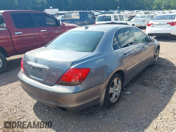 2006 Acura RL with VIN JH4KB16536C010572, listed as a IAAI auction lot 42562533 with 351,065 mi miles and . Bid and sale history available at DreamBid. Image 4.
