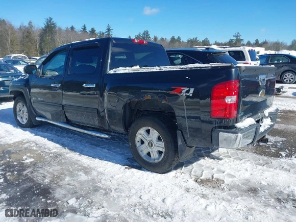 2010 Chevrolet Silverado 1500 LT with VIN 3GCRKSE38AG257341, listed as a IAAI auction lot 41592371 with 136,872 mi miles. Bid and sale history available at carsss.com. Image 3.