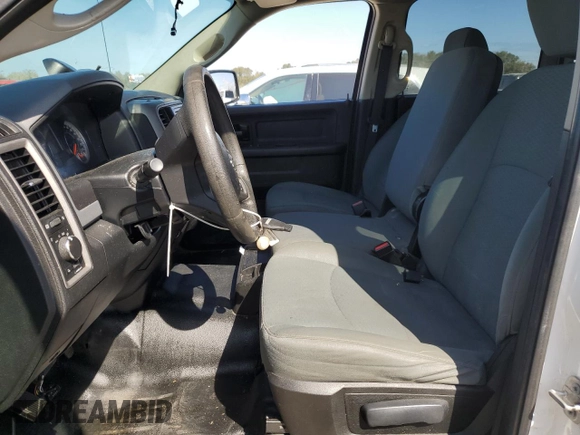 2016 Ram 1500 Tradesman z VIN 1C6RR6KG3GS375624, wystawiony jako Copart lot #45632225 z przebiegiem 147 808 mil mil oraz Czysty tytuł • Clean title. Historia ofert i sprzedaży dostępna na DreamBid. Obrazek 7.