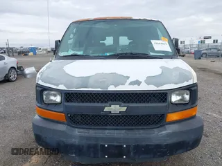 2004 Chevrolet Express Cargo Van with VIN 1GCGG25U241237297, listed as a IAAI auction lot 41664015 with 1 mi miles. Bid and sale history available at carsss.com. Image 6.