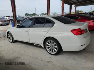 2018 BMW 3 Series 320i with VIN WBA8E1G5XJNU90685, listed as a Copart auction lot 62643604 with 84,614 mi miles and Salvage Title. Bid and sale history available at DreamBid. Image 2.