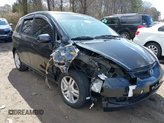2008 Honda Fit Sport with VIN JHMGD38668S016439, listed as a IAAI auction lot 42052182 with 115,416 mi miles. Bid and sale history available at carsss.com. Image 1.