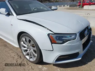 2015 Audi A5 Premium Plus z VIN WAUMFAFH3FN001641, wystawiony jako IAAI lot #41781985 z przebiegiem 44 229 mil mil oraz . Historia ofert i sprzedaży dostępna na DreamBid. Obrazek 17.