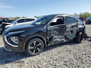 2023 Mitsubishi Eclipse Cross SE z VIN JA4ATWAA2PZ000636, wystawiony jako Copart lot #54954715 z przebiegiem 45 916 mil mil oraz Szkoda całkowita • Salvage title. Historia ofert i sprzedaży dostępna na DreamBid. Obrazek 1.