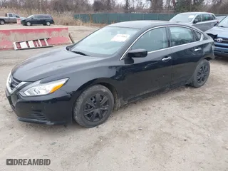 2018 Nissan Altima 2.5 SR with VIN 1N4AL3APXJC189710, listed as a IAAI auction lot 41774983 with 107,228 mi miles. Bid and sale history available at carsss.com. Image 18.