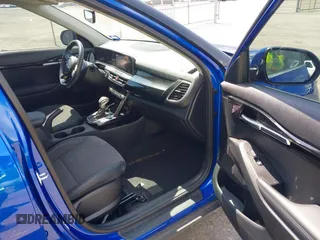 2024 Kia Seltos S z VIN KNDEU2AA1R7615223, wystawiony jako IAAI lot #42351224 z przebiegiem 27 375 mil mil oraz . Historia ofert i sprzedaży dostępna na DreamBid. Obrazek 5.