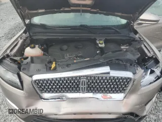2019 Lincoln MKC Standard z VIN 5LMCJ1C98KUL46098, wystawiony jako Copart lot #51585555 z przebiegiem 54 340 mil mil oraz Nie do naprawy • Non repairable. Historia ofert i sprzedaży dostępna na DreamBid. Obrazek 12.