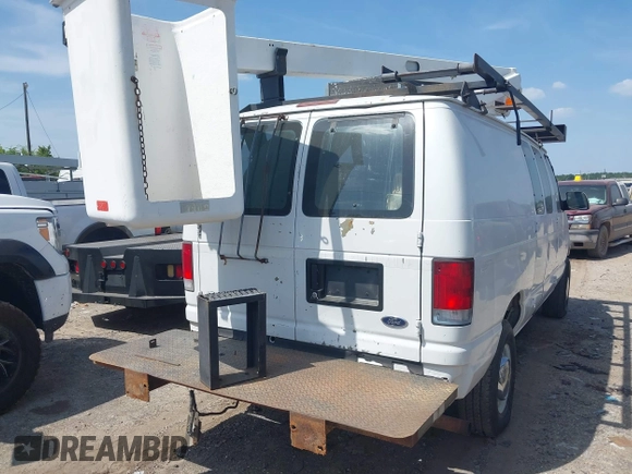 1999 Ford Econoline Cargo with VIN 1FTSE34L8XHB32421, listed as a IAAI auction lot 42826463 with 201,784 mi miles and . Bid and sale history available at DreamBid. Image 4.